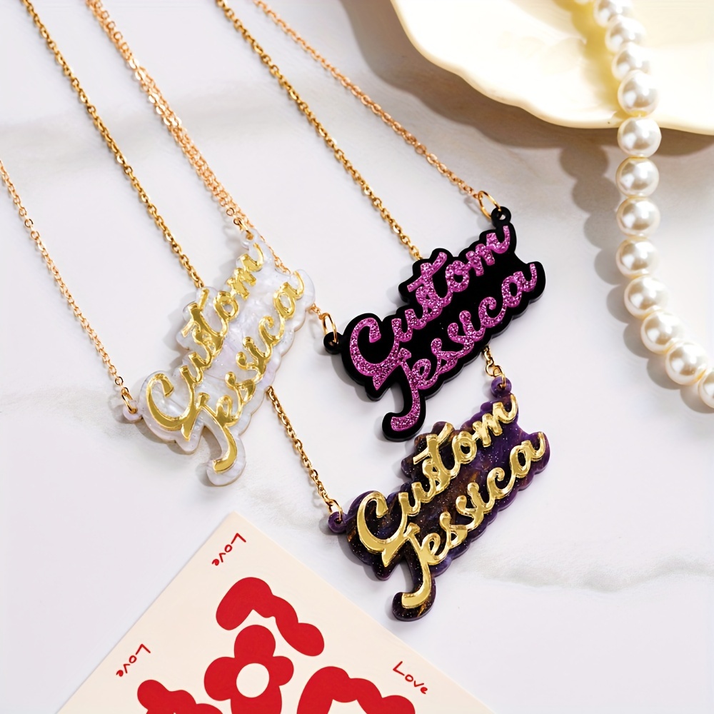 パーソナライズされた二層アクリルネームネックレス、二層のおし - Name Necklace Custom のレビューと価格